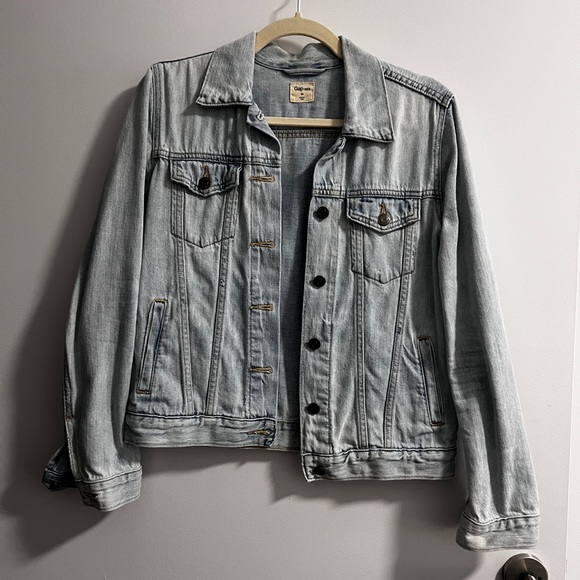 GAP Jackets & Blazers - GAP Denim Jacket - Size XS